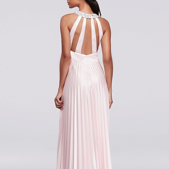 David’s Bridal Blush Pink Prom Dress Halter Pleats - Picture 2 of 5